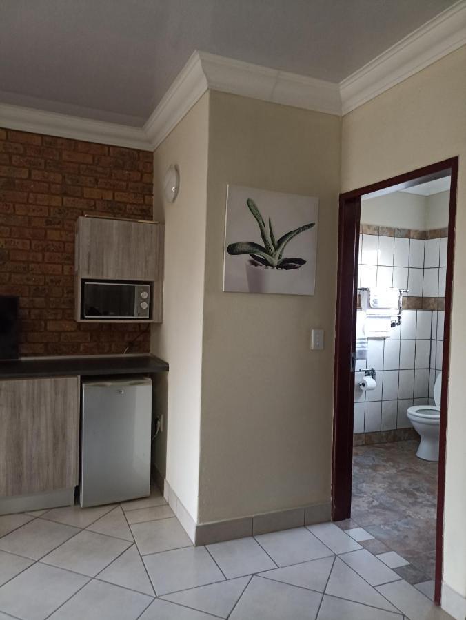 Hotel 4 Seasons Country Club Bronkhorstspruit Exterior foto